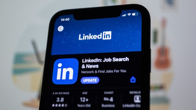 LinkedIn app in Google app store